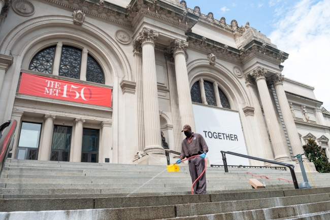 Koronavirüs kısıtlamalarının etkilediği New York’ta bulunan Metropolitan Sanat Müzesi, dünyada sanat alanında öne çıkan yerlerden… Fotoğraf: Getty